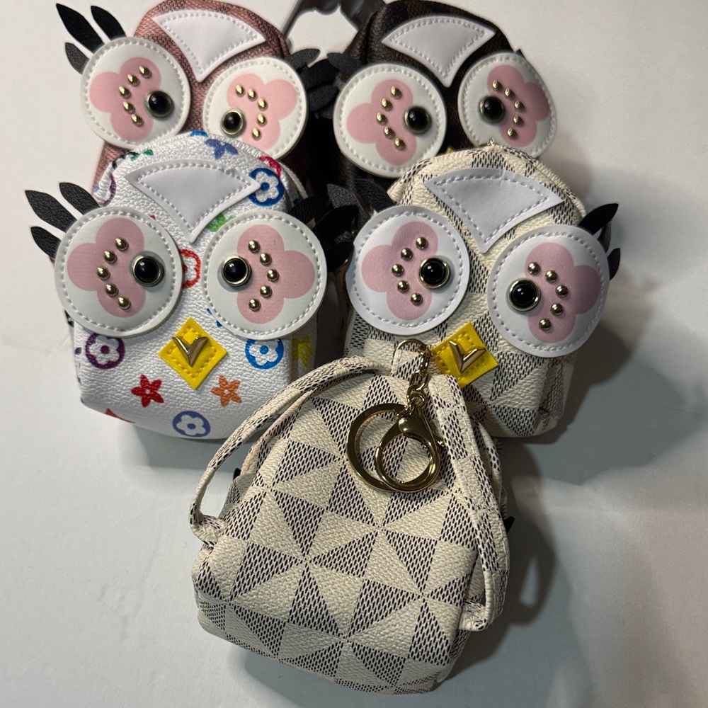 1x Owl Design Kids Backpack Keychain